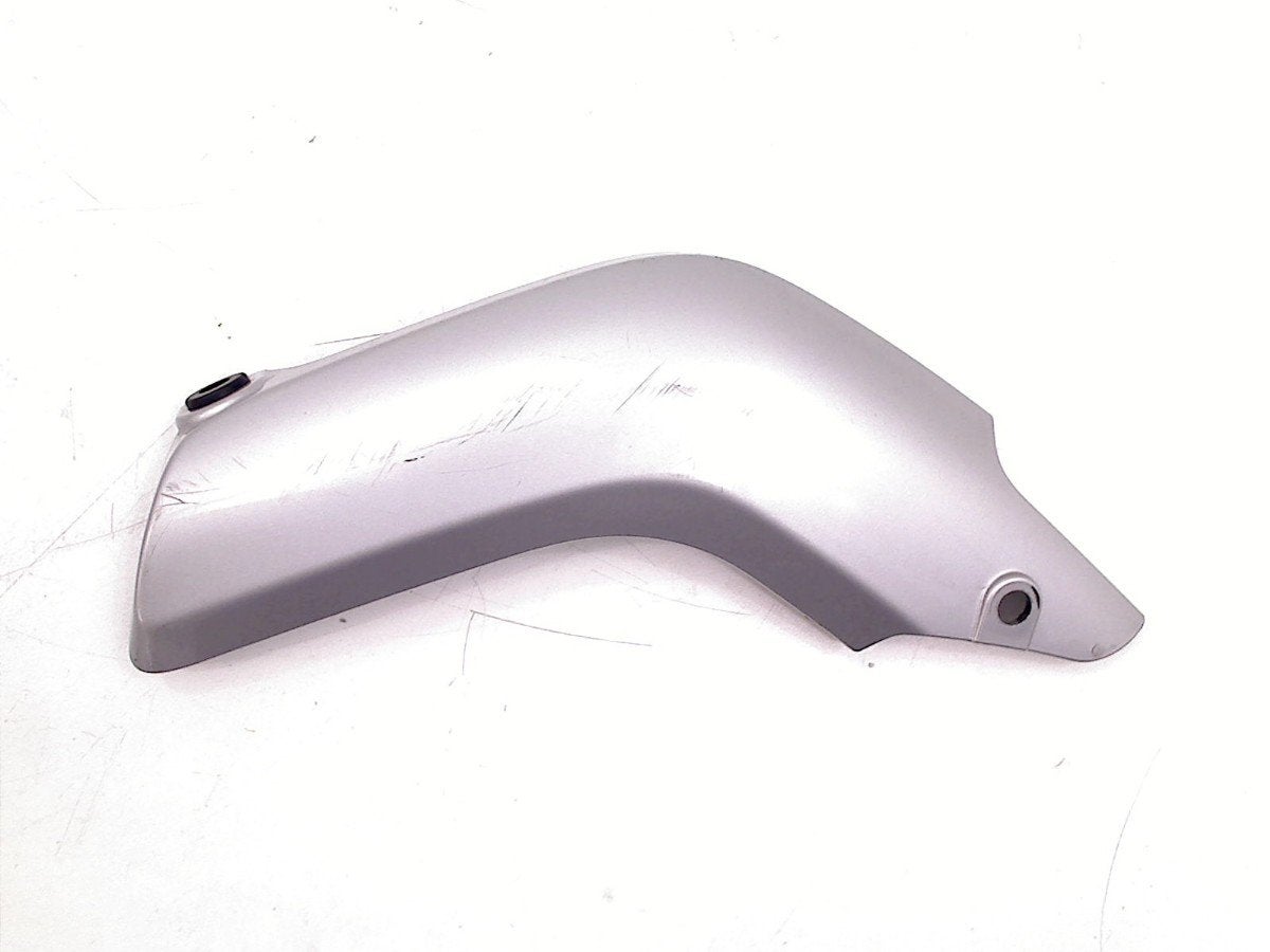 BOUCLIER THERMIQUE CBR 600 RR 2005-2006 (CBR600RR PC37), Dhr. S. di Majo, Utilisé, Info@cama-motorparts.nl, P.J. Troelstraweg 8 8
3144 CX  MAASSLUIS, NL