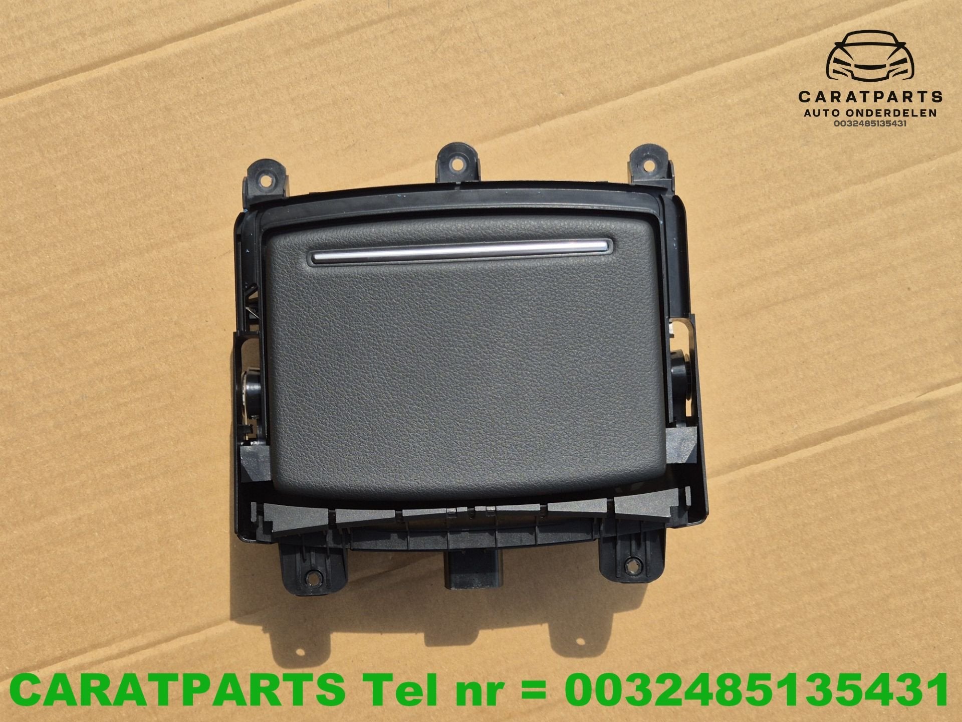 4G0862534A Porte-gobelet Audi A6 Porte-gobelet de console ce, AUDI AG, Auto-Union-Strasse 1
85045  Ingolstadt, DE, Audi, Utilisé