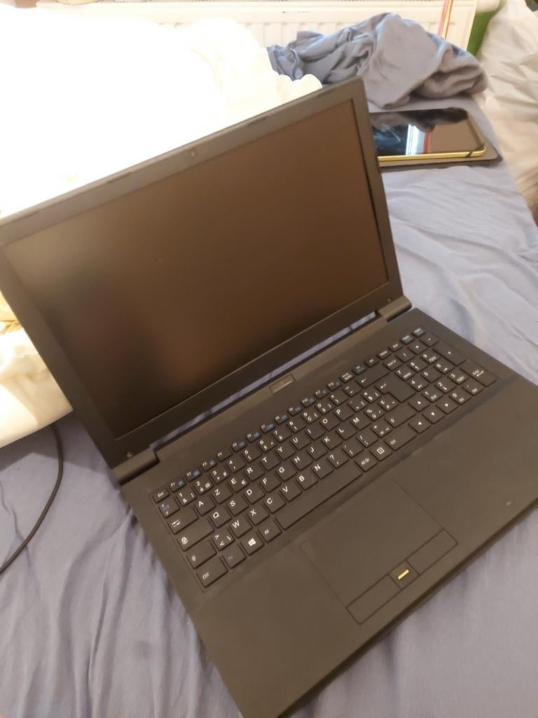Kapot of oude laptops gezocht, Computers en Software, Ophalen of Verzenden