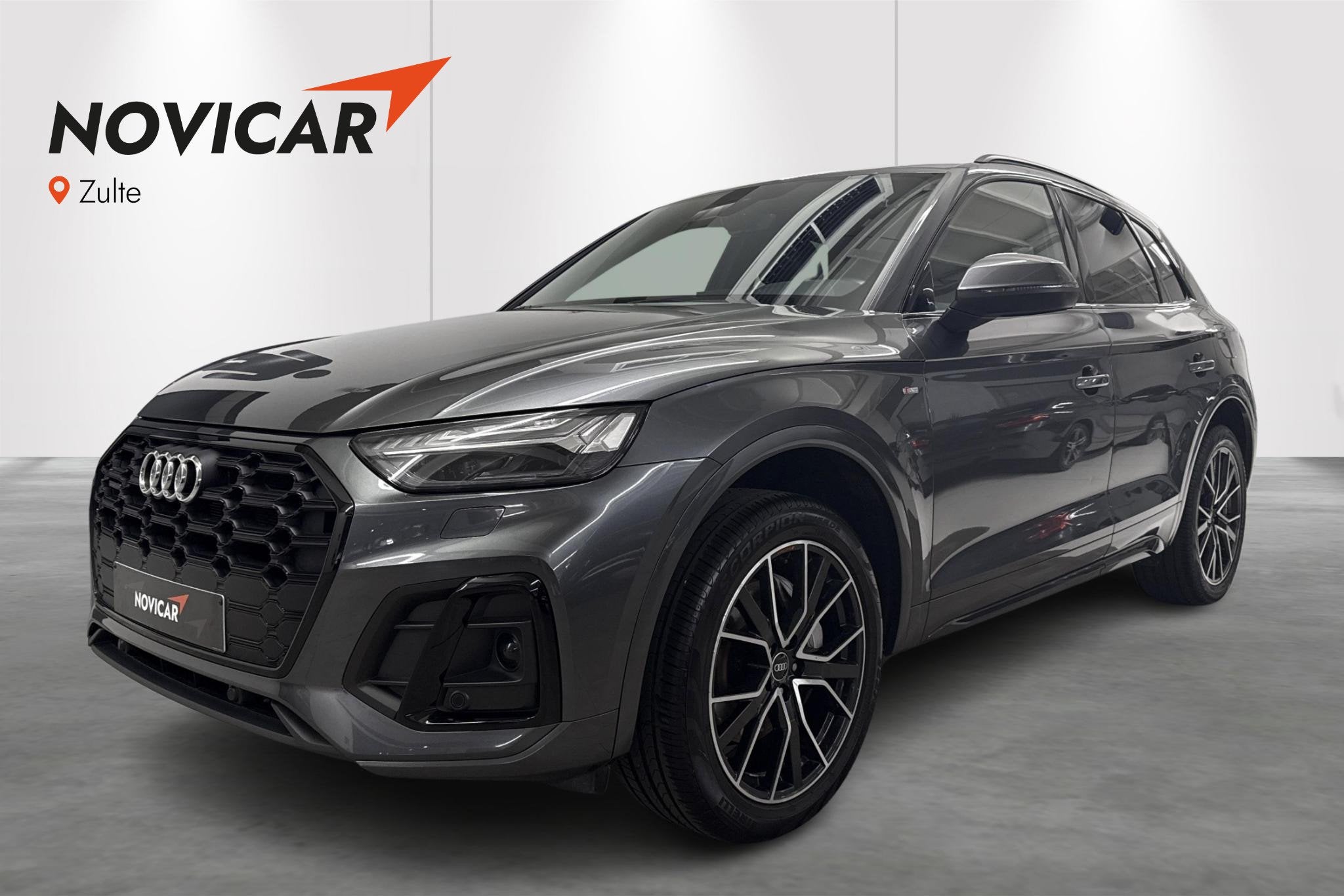 Audi Q5 S-Line 50TFSI-e S-tronic quattro + TREKHAAK + LEDE, Stof, Gebruikt, 4 cilinders, 150 min