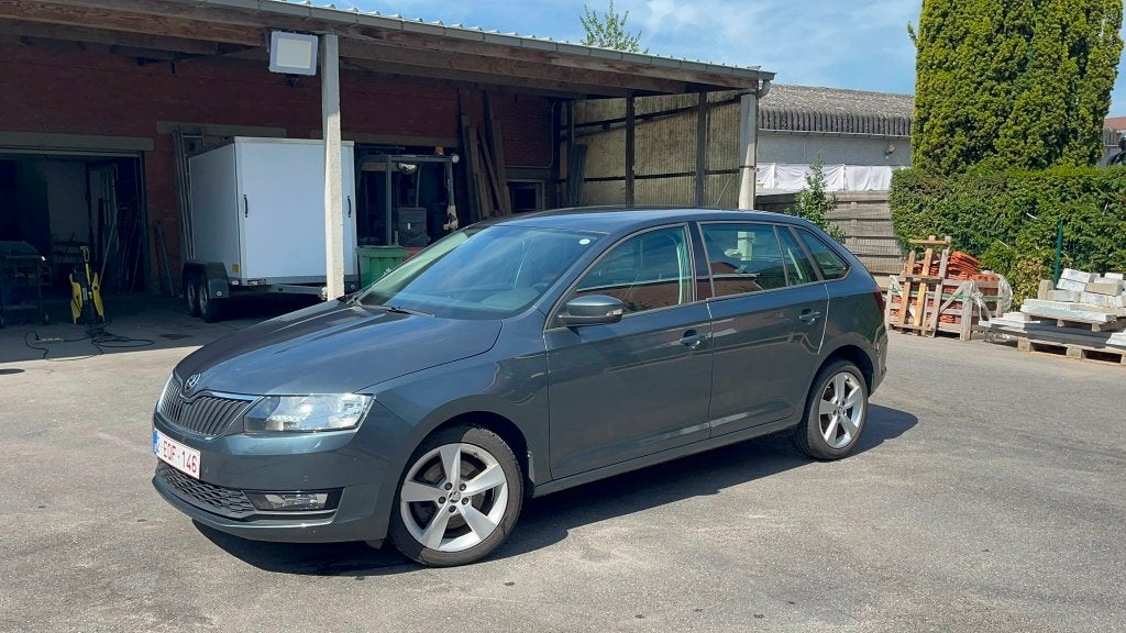 Skoda Rapid Spaceback, Autos, Argent ou Gris, Achat, Boîte manuelle, 5 portes
