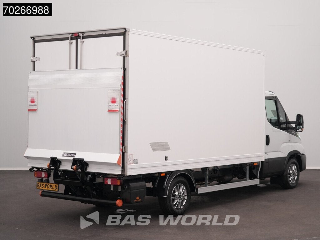 Iveco Daily 35S18 BPM VRIJ! 3.0L Koelwagen Laadklep Thermoki, Auto's, Bestelwagens en Lichte vracht, Automaat, Stof, Euro 6, 4 cilinders