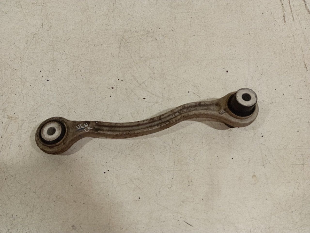 Draagarm links achter Mercedes-Benz C-Klasse, Onderdelen@venauto.nl, Van der Ven Autorecycling B.V., Gebruikt, Ettenseweg 76, 4706 PB Roosendaal, The Netherlands