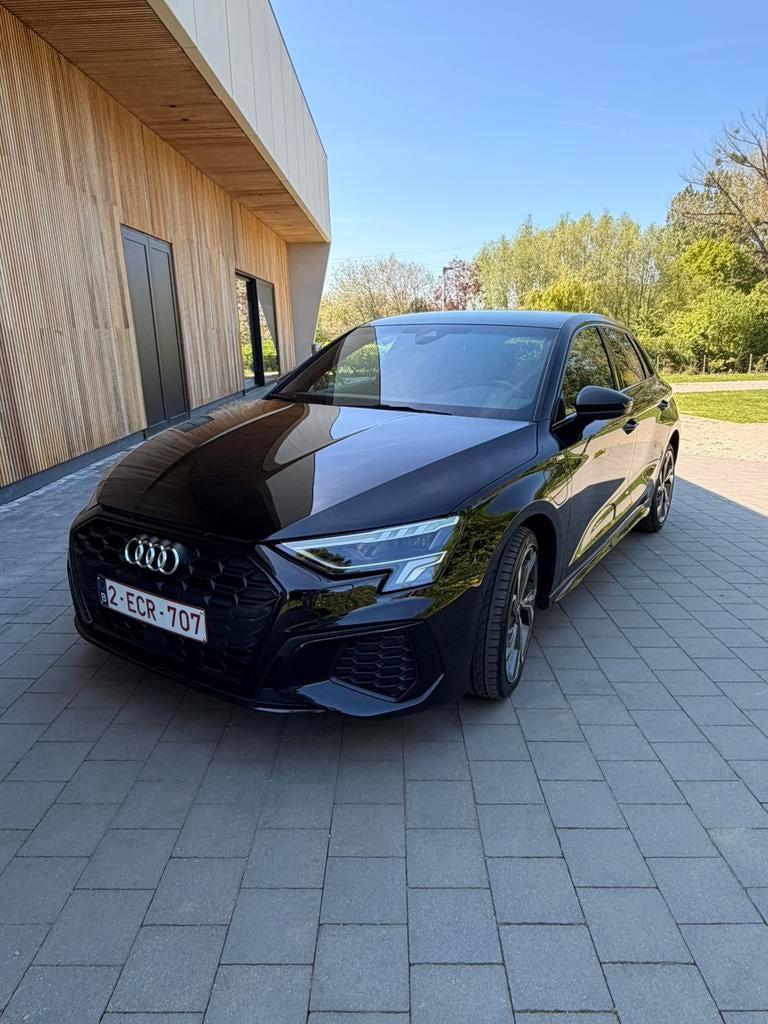 Audi A3 Sportback PHEV 45 TFSI e Competition S tronic, 2095 kg, Achat, Noir, 5 portes