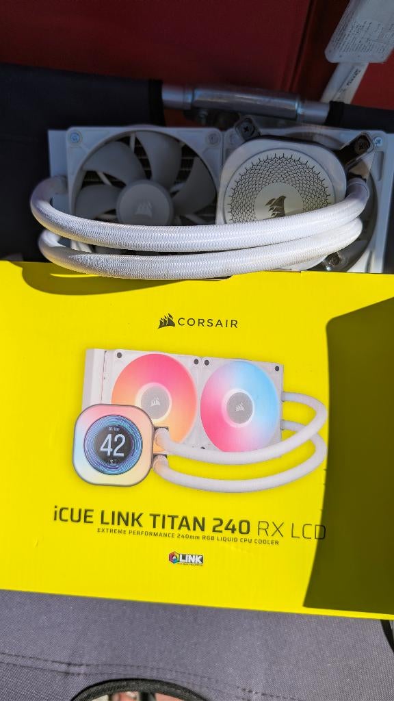 Corsair iCUE LINK TITAN 240 RX, Computers en Software, Computerkoelers, Gebruikt, Waterkoeling, Ophalen of Verzenden