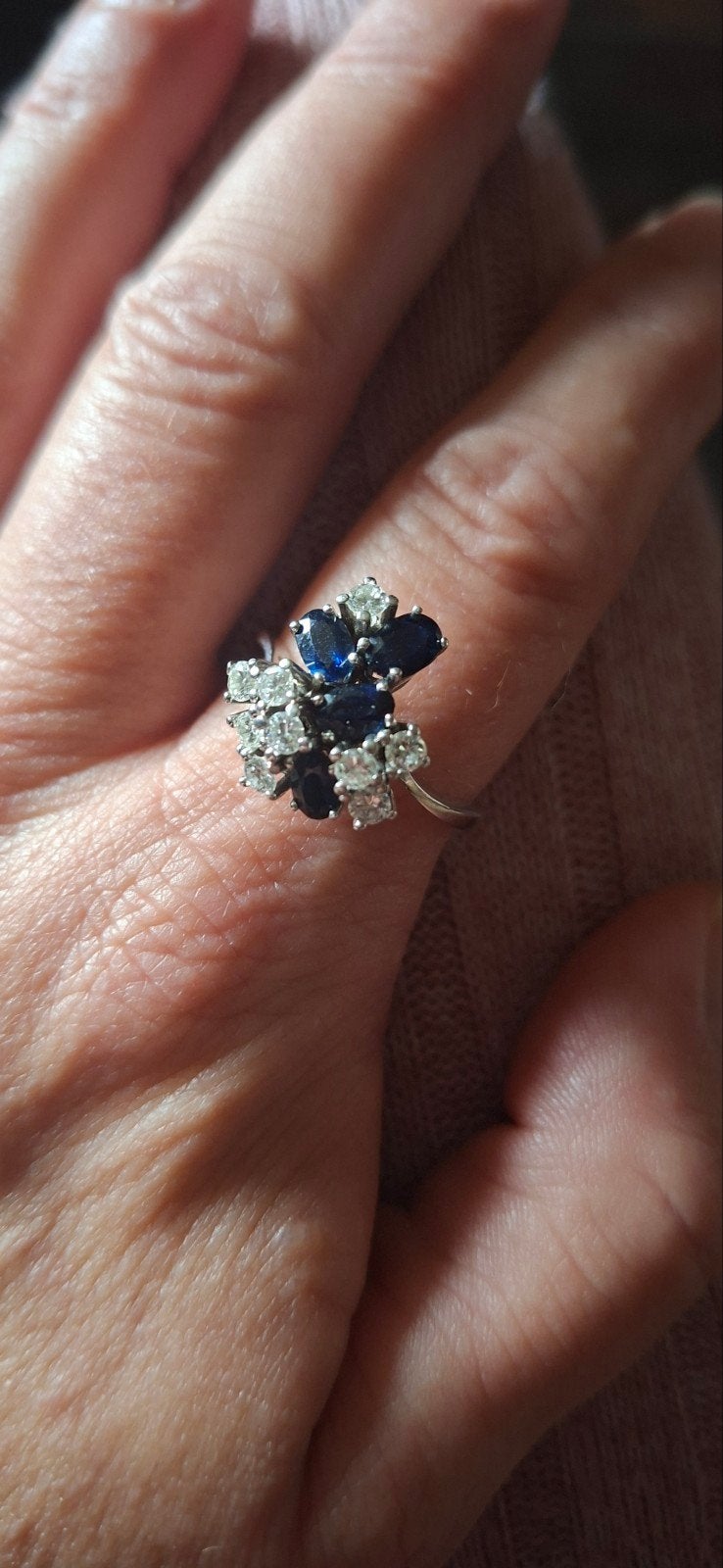 magnifique bague à grappe en or blanc, Bijoux, Sacs & Beauté, Bagues, Or, Enlèvement, Utilisé, Bleu