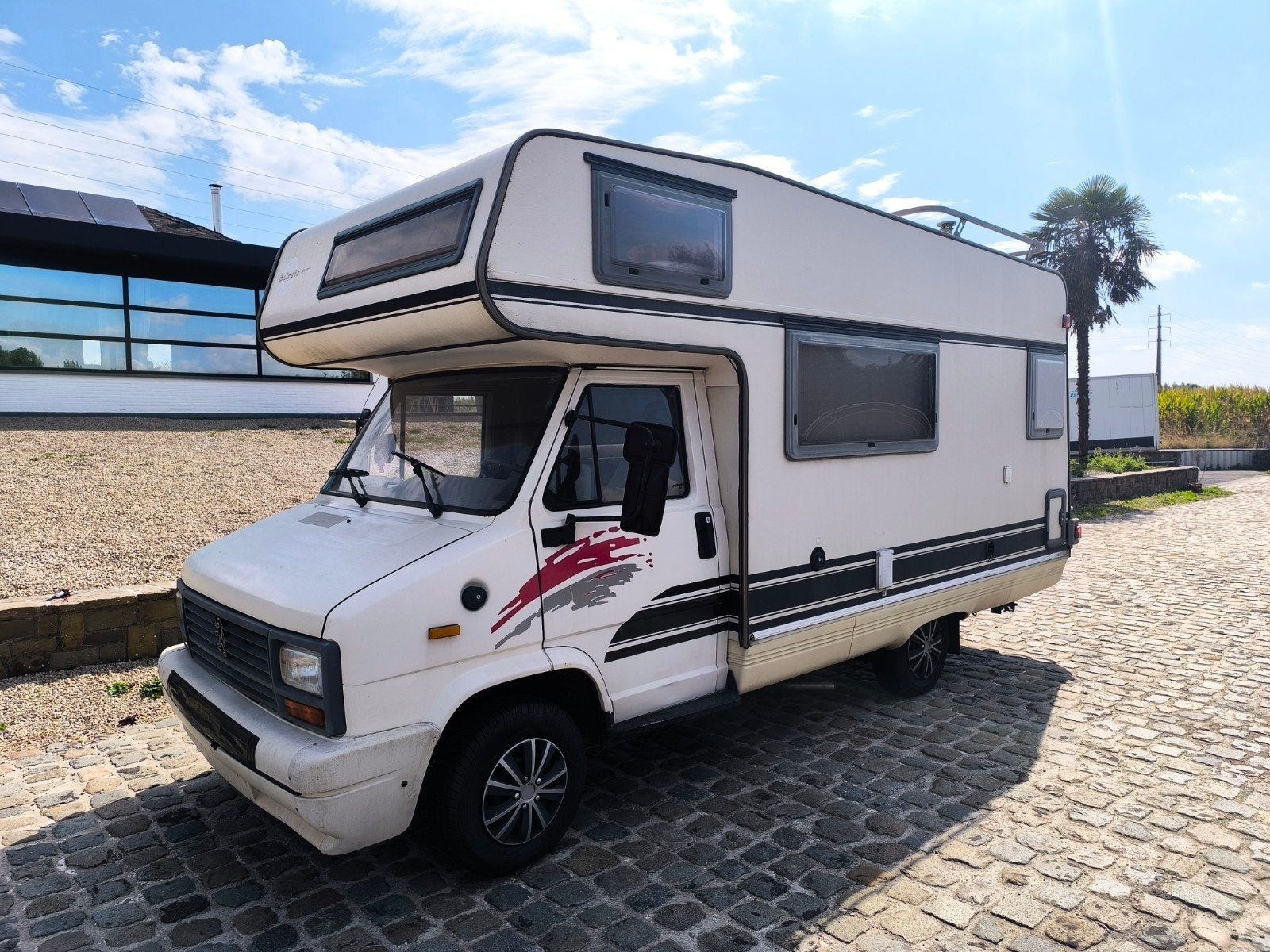 Peugeot J5 oldtimer camper met slechts 157.000 met Carpass!, Bedrijf, Douche