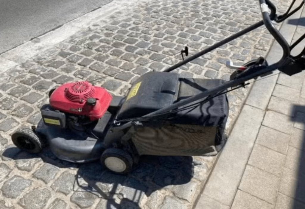 tondeuse à gazon, Enlèvement