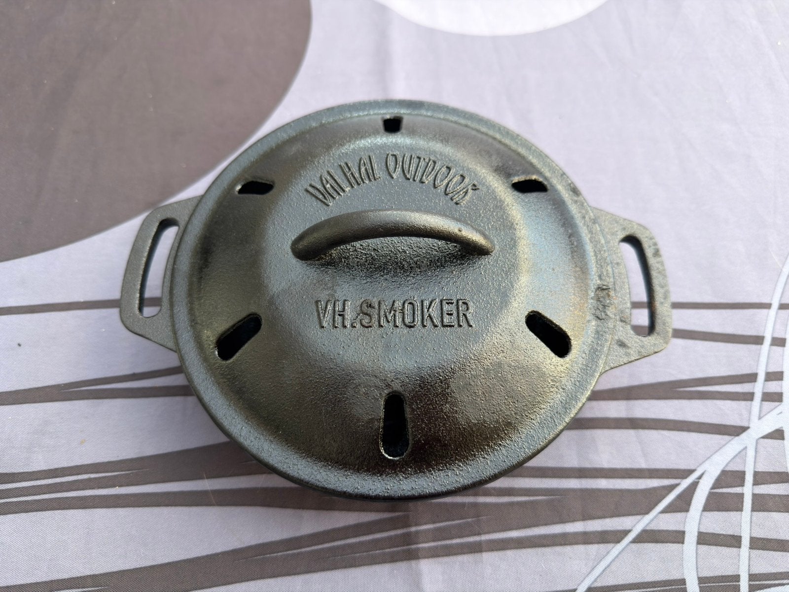 Valhal Outdoor smoker box / rookbox- gietijzer - VH.SMOKER, Ophalen of Verzenden, Zo goed als nieuw