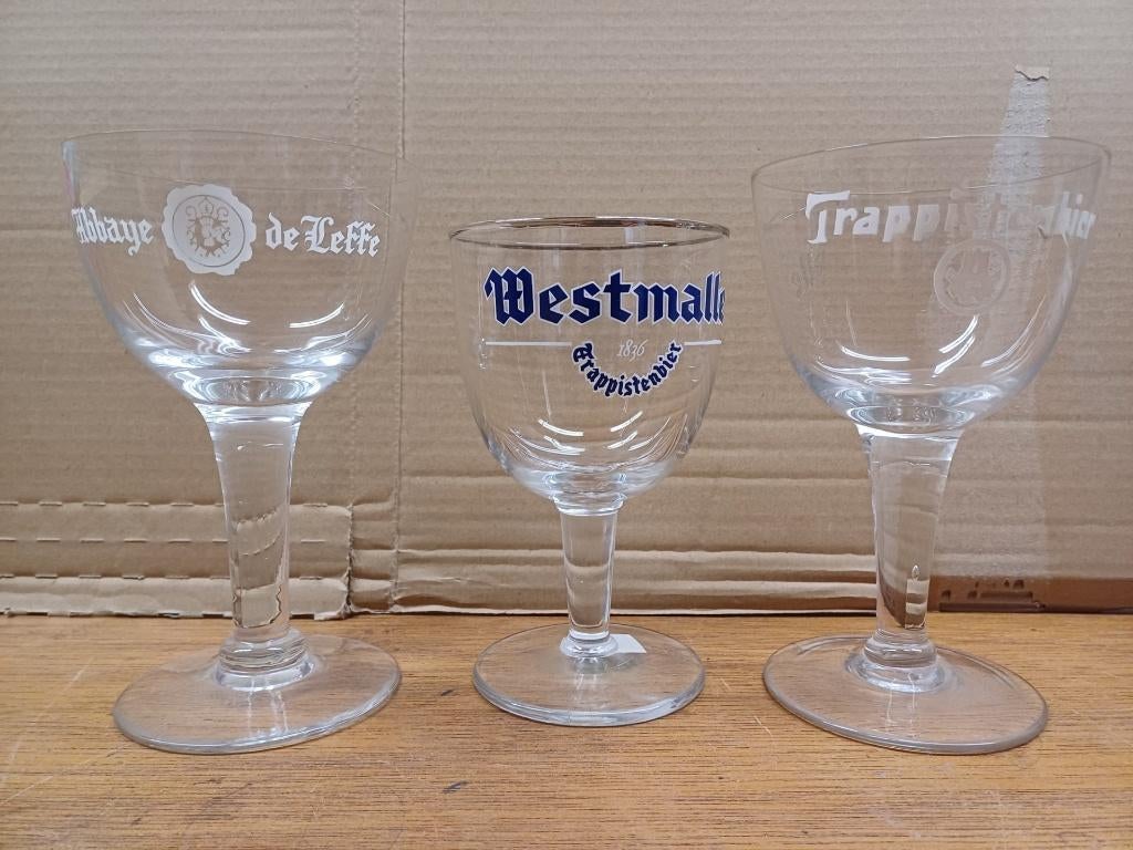 2 glazen Westmalle  en 1 Leffe glas, Verzamelen, Ophalen of Verzenden, Gebruikt