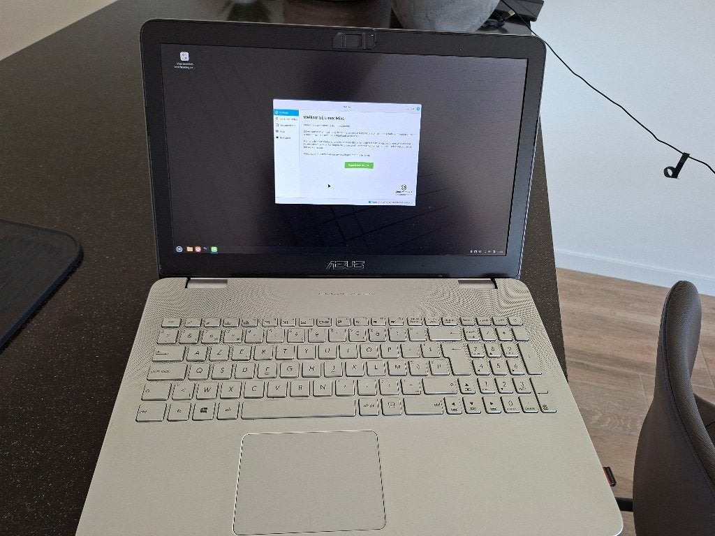 LAPTOP ASUS LINUX, Computers en Software, Windows Laptops, Gebruikt, Met videokaart, 15 inch, Intel i7-processor