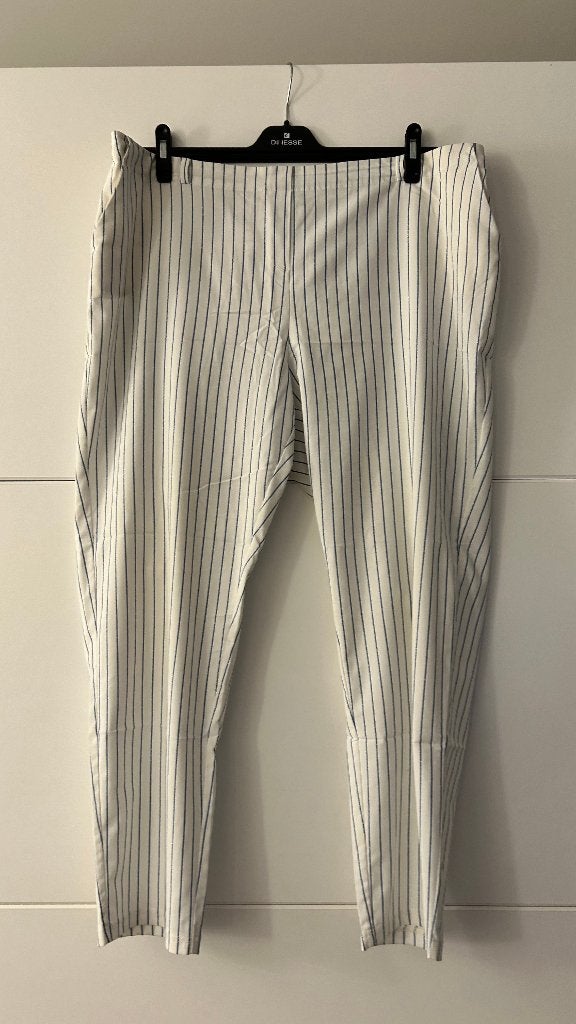 Accent witte broek met blauwe strepen, Accent, Wit, Maat 46/48 (XL) of groter, Ophalen of Verzenden
