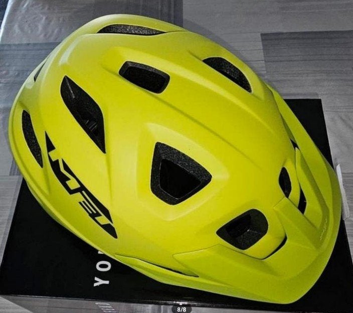 Casque de vélo Mett Echo Fluo, tour de tête 52/57 cm, Vélos & Vélomoteurs, Accessoires vélo | Casques de vélo, Enlèvement ou Envoi