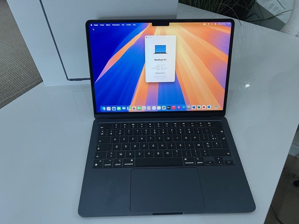 Macbook Air 13 – Apple M2 / 8 GB / 500 SSD, Computers en Software, Apple Macbooks, Ophalen, 8 GB, Zo goed als nieuw, Azerty