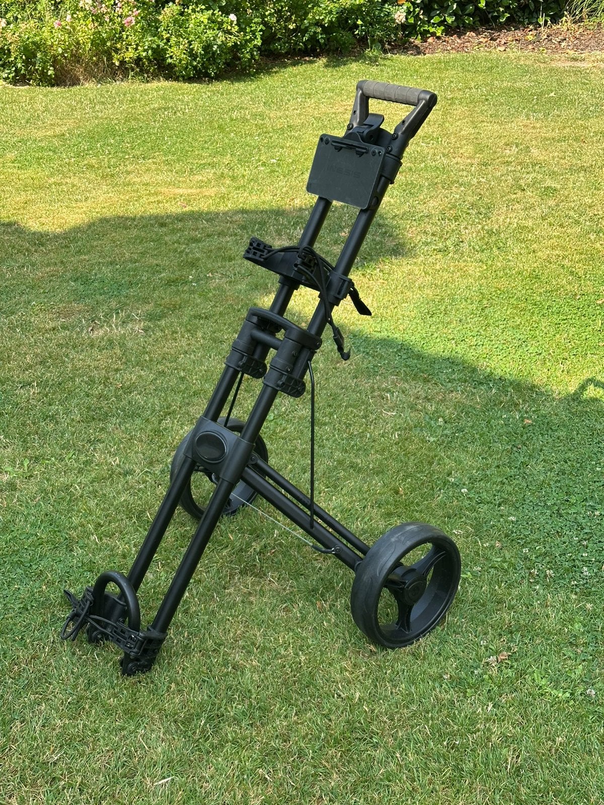 Chariot de golf 2 roues de la marque Inesis., Sports & Fitness, Golf, Enlèvement, Comme neuf
