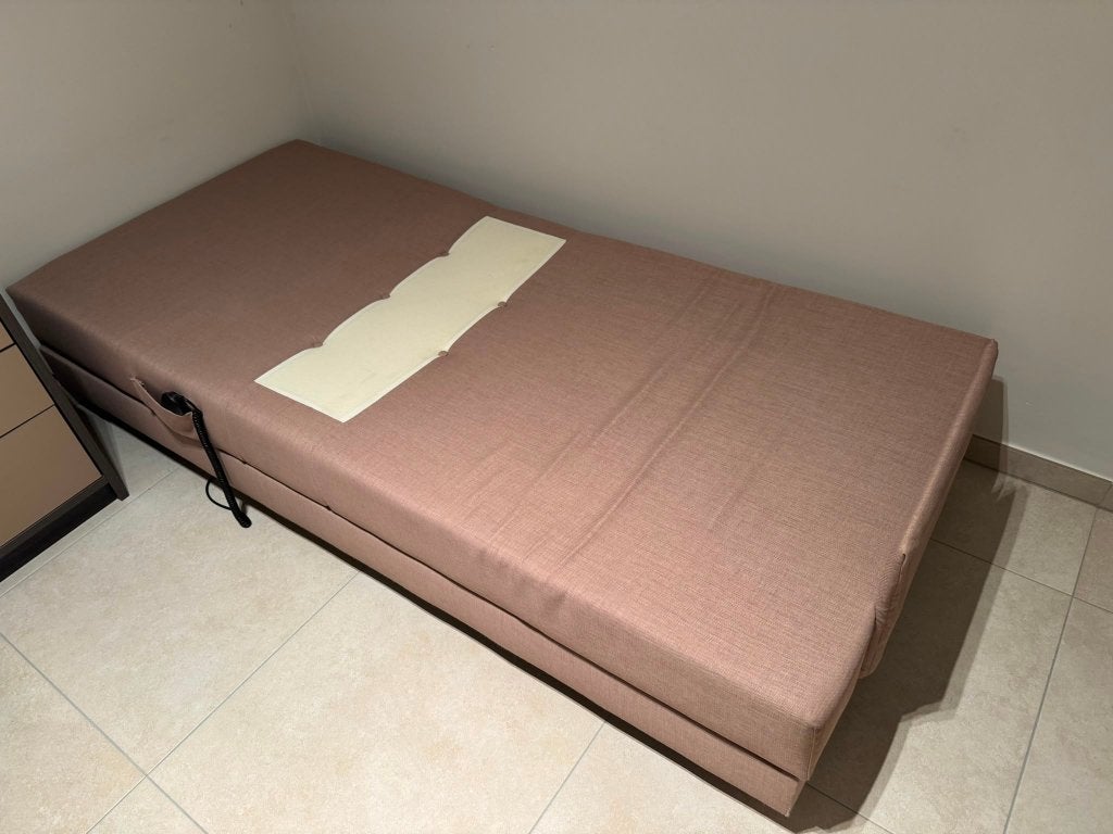 elektrisch verstelbaar bed, Huis en Inrichting, Slaapkamer | Boxsprings, Ophalen, 90 cm, Eenpersoons, Bruin