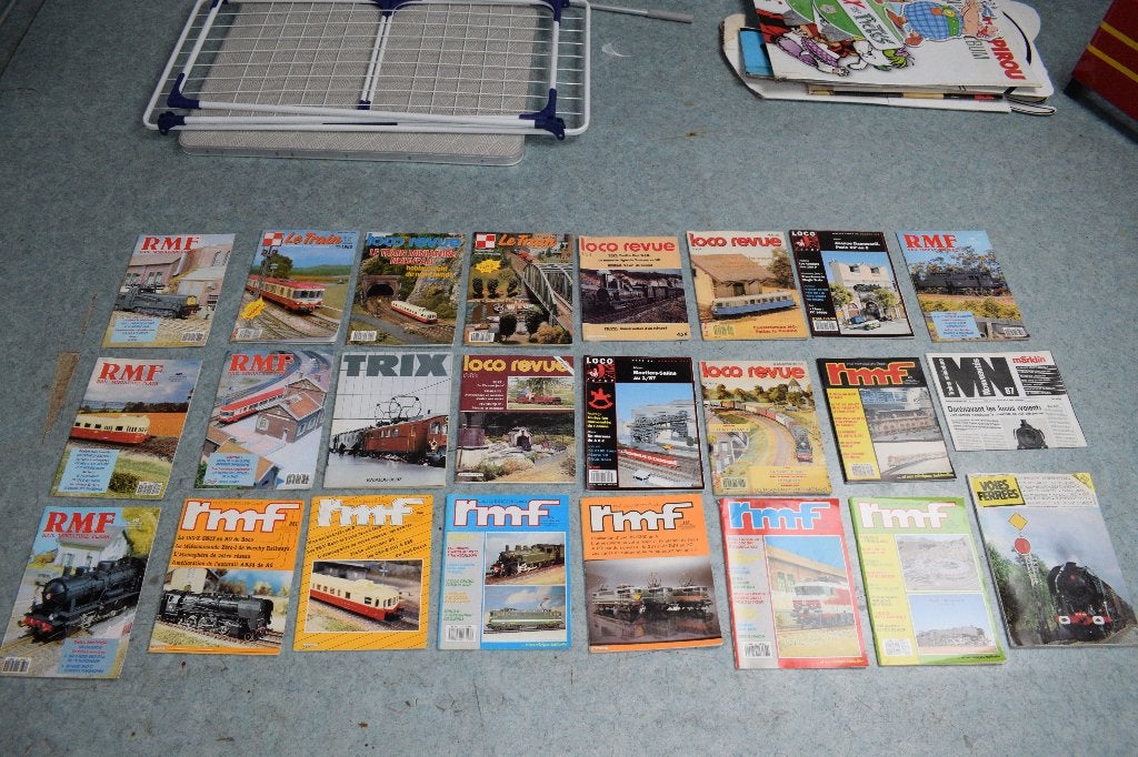 lot 24 magazine train miniature 1980 1990 ferroviaire, Hobby & Loisirs créatifs, Enlèvement ou Envoi, Comme neuf, Trix