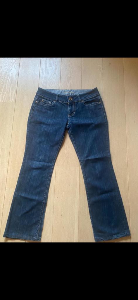 Guess Premium low-rise flared jeans, Verzenden, Gedragen