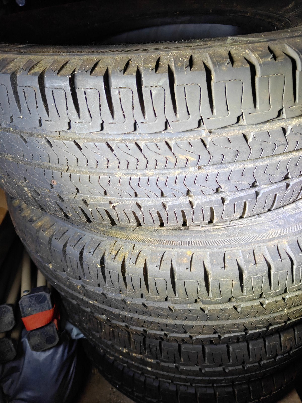 all seizoen banden  zo goed als nieuw 225/75R16cr, Ophalen, Zo goed als nieuw
