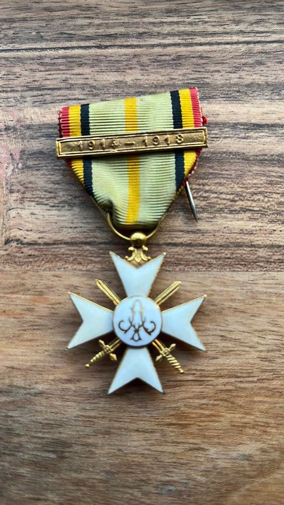 Médaille 1ière Guerre mondiale : Croix civique 1ière classe, Enlèvement ou Envoi, Ruban, Médaille ou Ailes