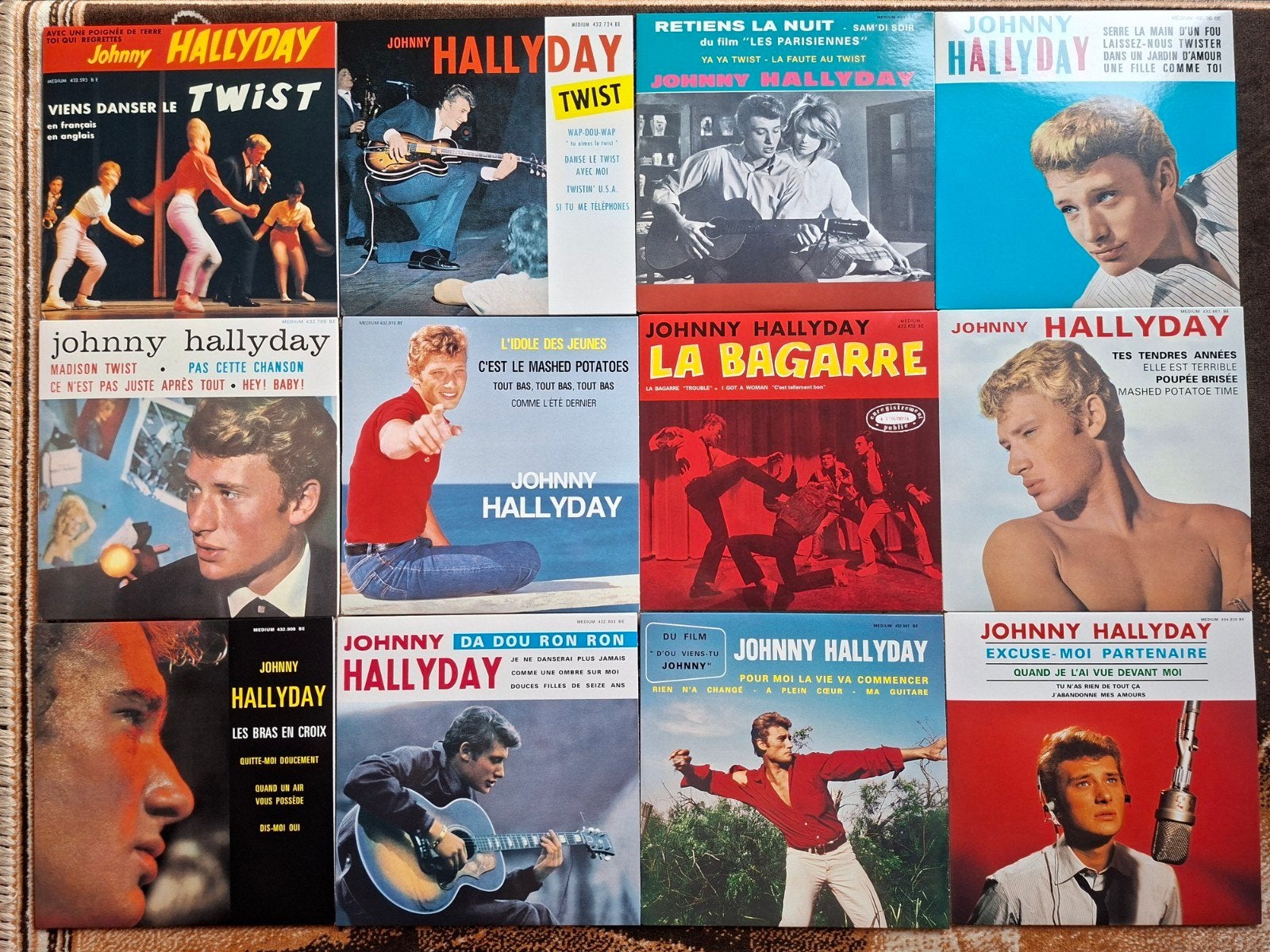 Johnny Hallyday - 27 EP, 9 MAXI, 18 LP, 2 CD, 2 DVD, EP, Enlèvement ou Envoi, Comme neuf, EP
