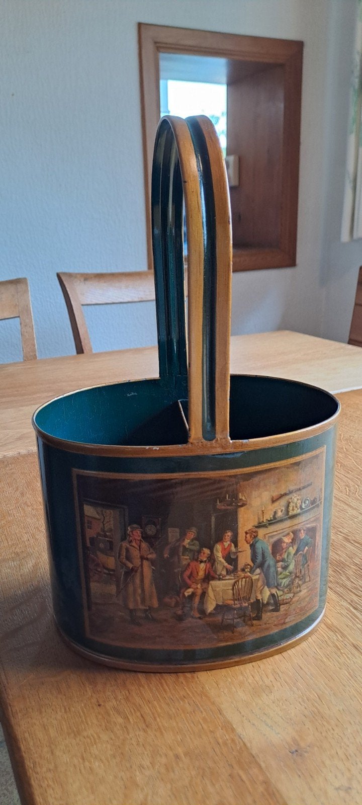 Seau à couverts en métal peint avec décor. 2 compartiments, Enlèvement