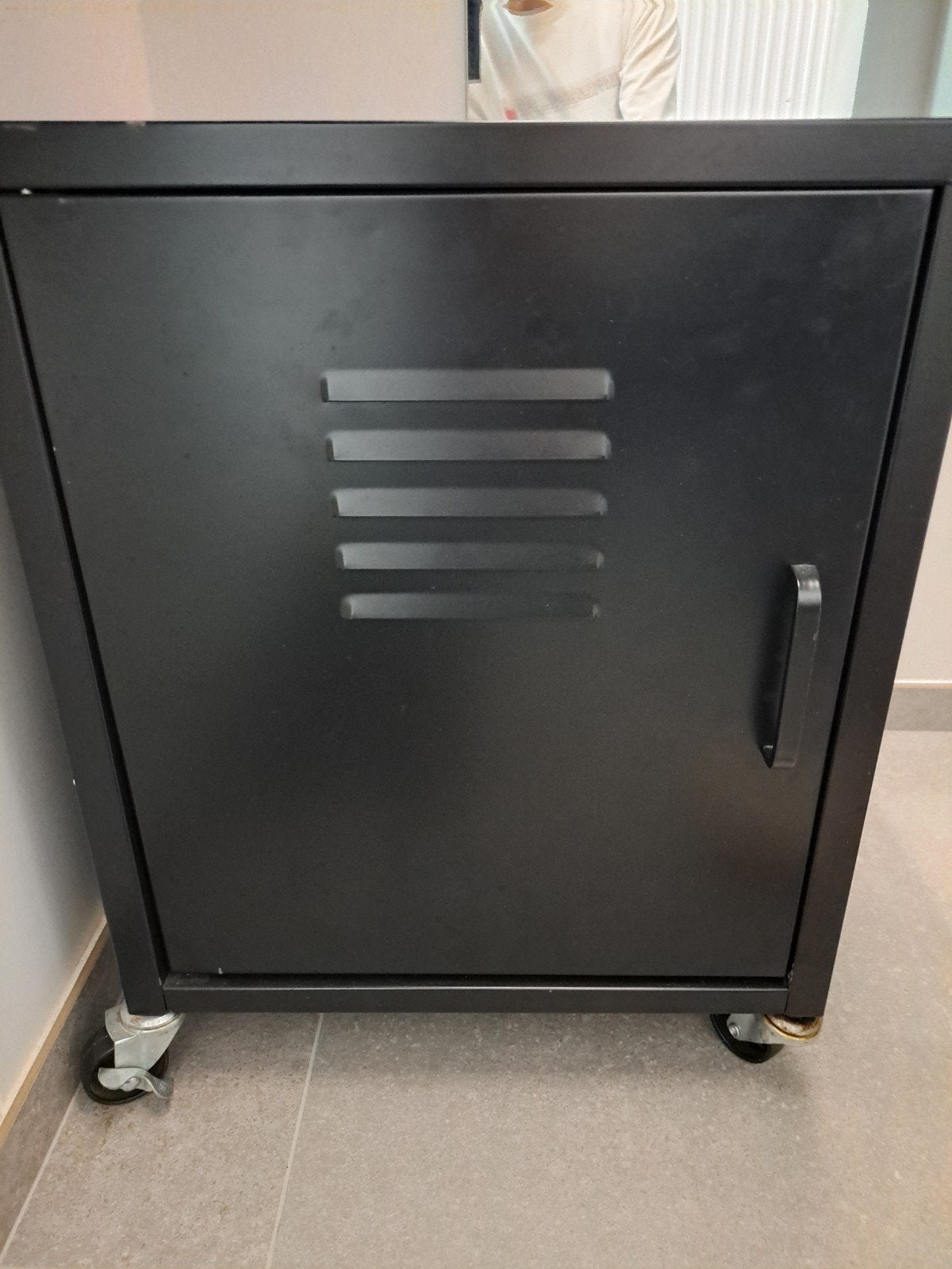Bureau à vendre, Enlèvement