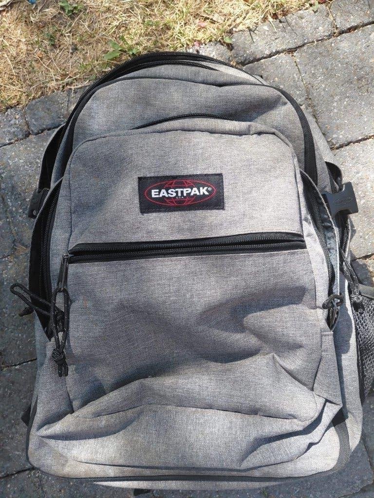 A vendre : sac à dos scolaire Marque Eastpack., Enlèvement, Comme neuf, Gris, Sac à dos