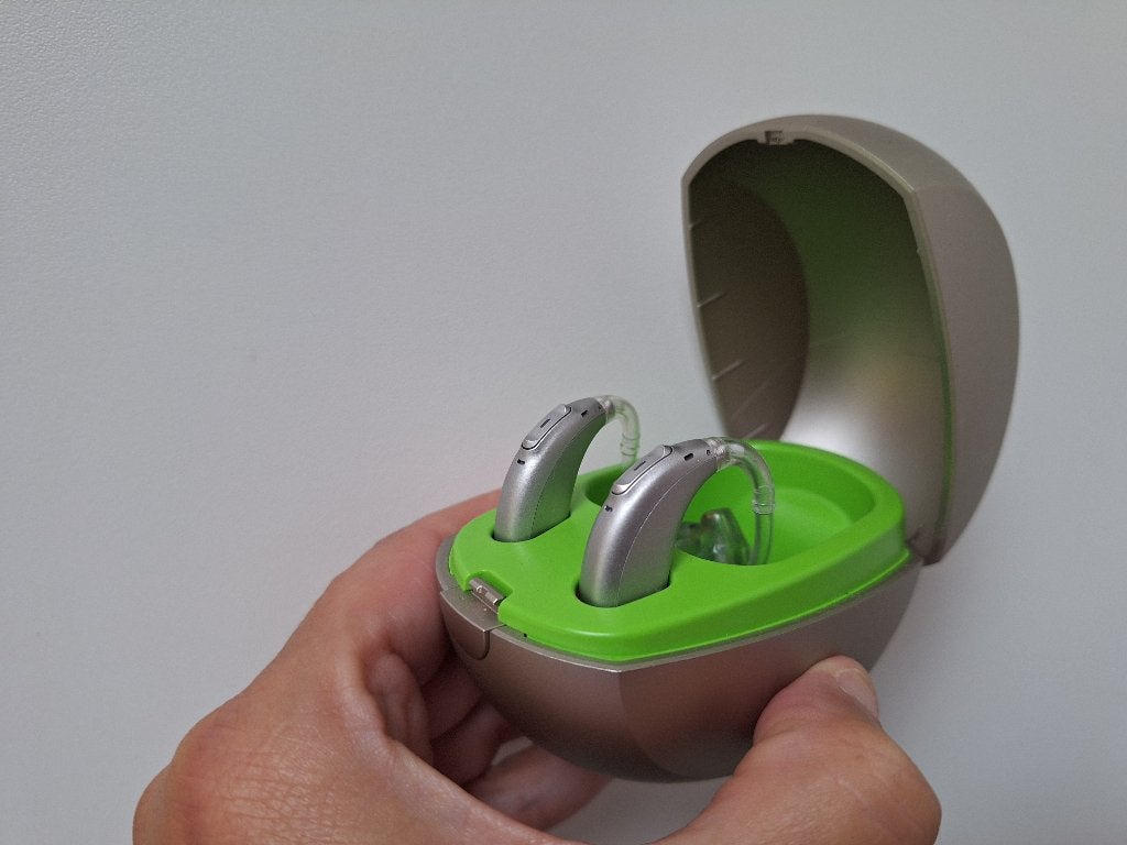 2 Hoorapparaten Phonak Naida L90-PR, Elektronische apparatuur, Ophalen of Verzenden, Zo goed als nieuw, Overige typen