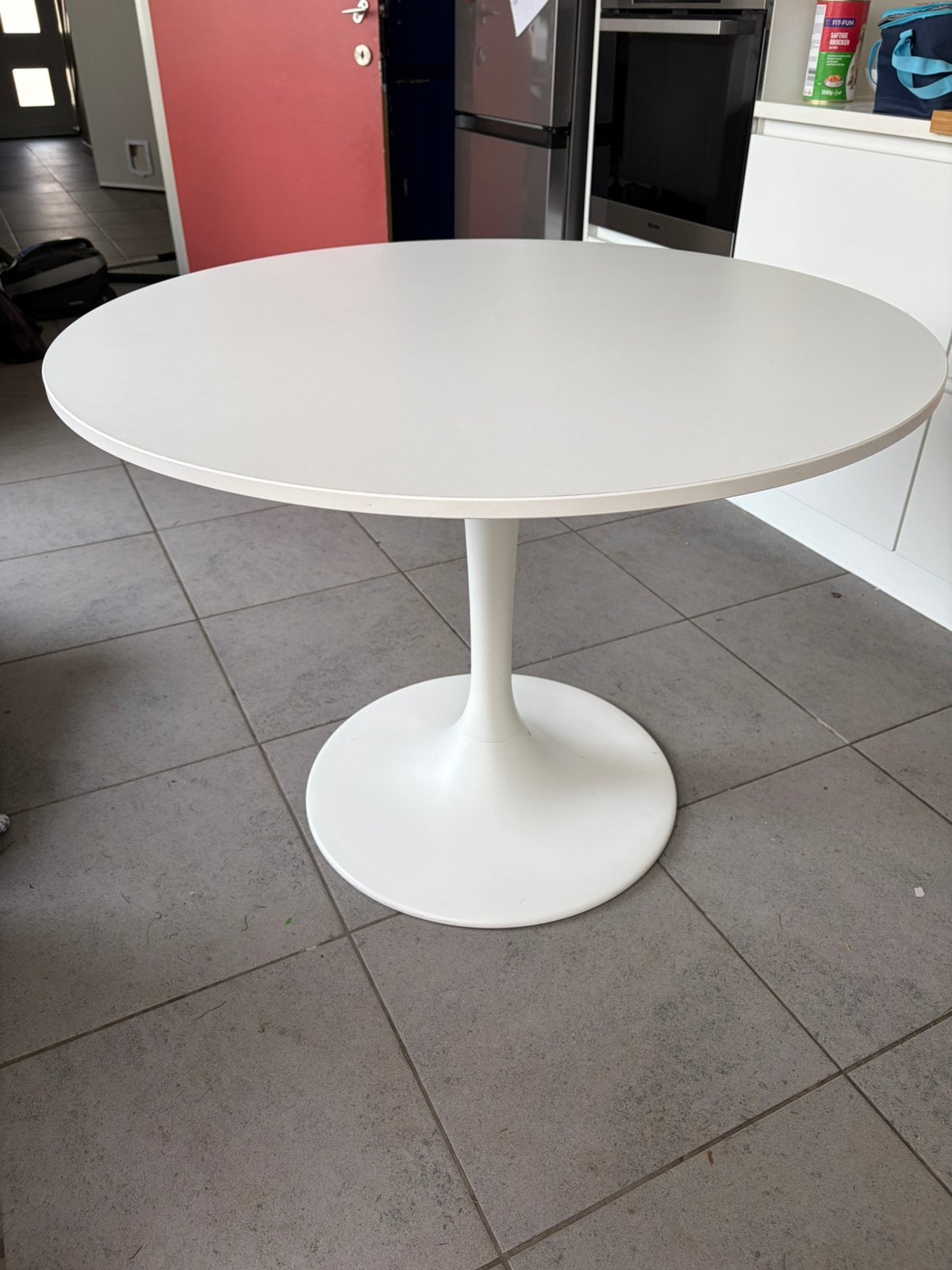 Docksta ronde tafel 4 personen wit, Ophalen, Zo goed als nieuw