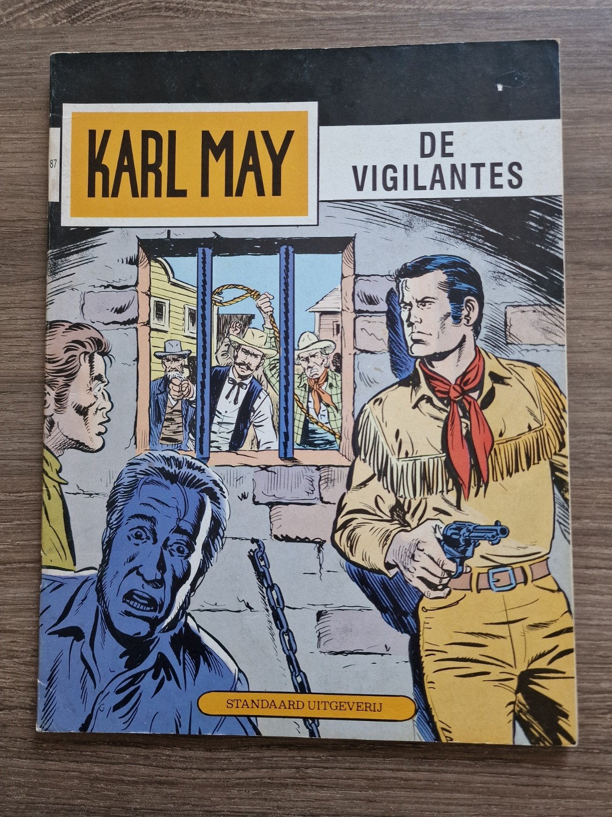 Strips. Karl may, Gelezen, Willy vandersteen, Ophalen of Verzenden, Meerdere stripboeken
