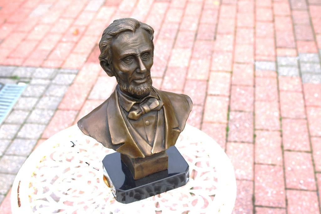 buste Abraham Lincoln en bronze signé , ARRIETTA, Enlèvement ou Envoi, Bronze
