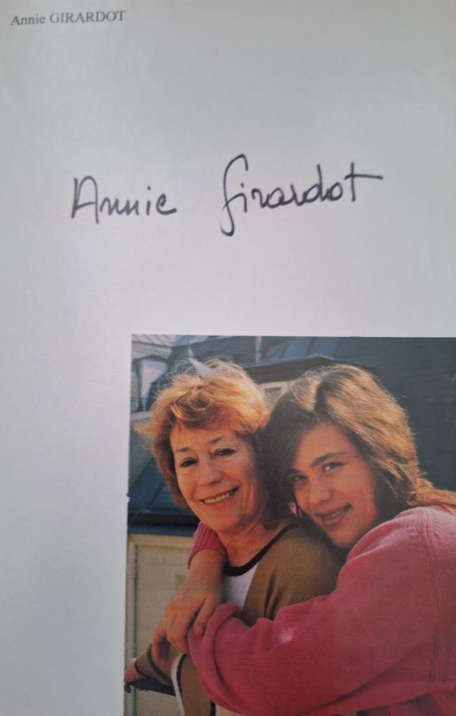 Autographe original de l'actrice ANNIE GIRARDOT, Collections, Musique, Artistes & Célébrités, Enlèvement ou Envoi, Utilisé, Signé