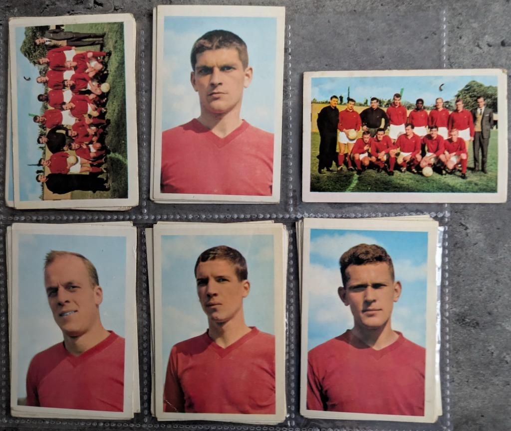 VOETBAL  STANDARD LUIK ZEER ZELDZAME KAARTEN MAPLE LEAF GUM, Verzenden