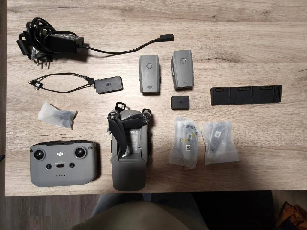 Drone à vendre, prix à discuter, TV, Hi-fi & Vidéo, Drones, Neuf, 5 à 10 km, Enlèvement, Plus de 45 minutes