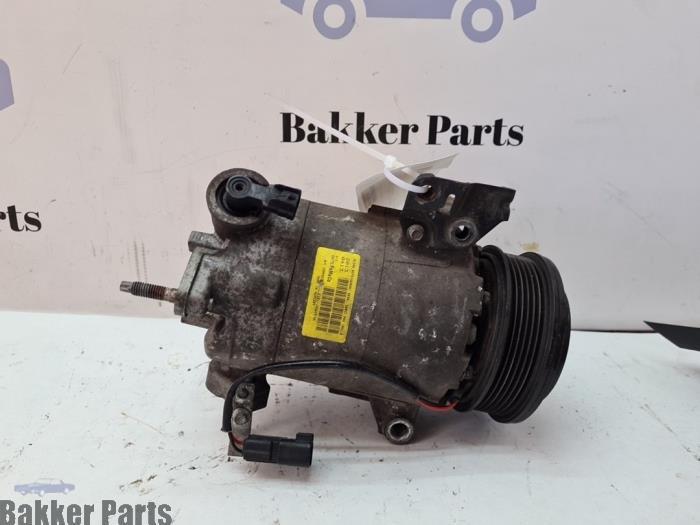 Pompe clim d'un Ford B-Max, -, -, 3 mois de garantie, -