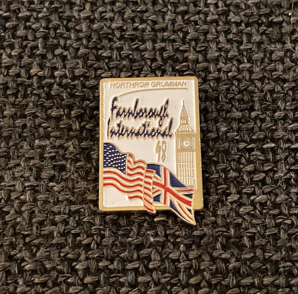 PIN - NOTRHGROP GRUMMAN - LUCHTVAART - RUIMTEVAART, Envoi, Utilisé, Autres sujets/thèmes, Insigne ou Pin's