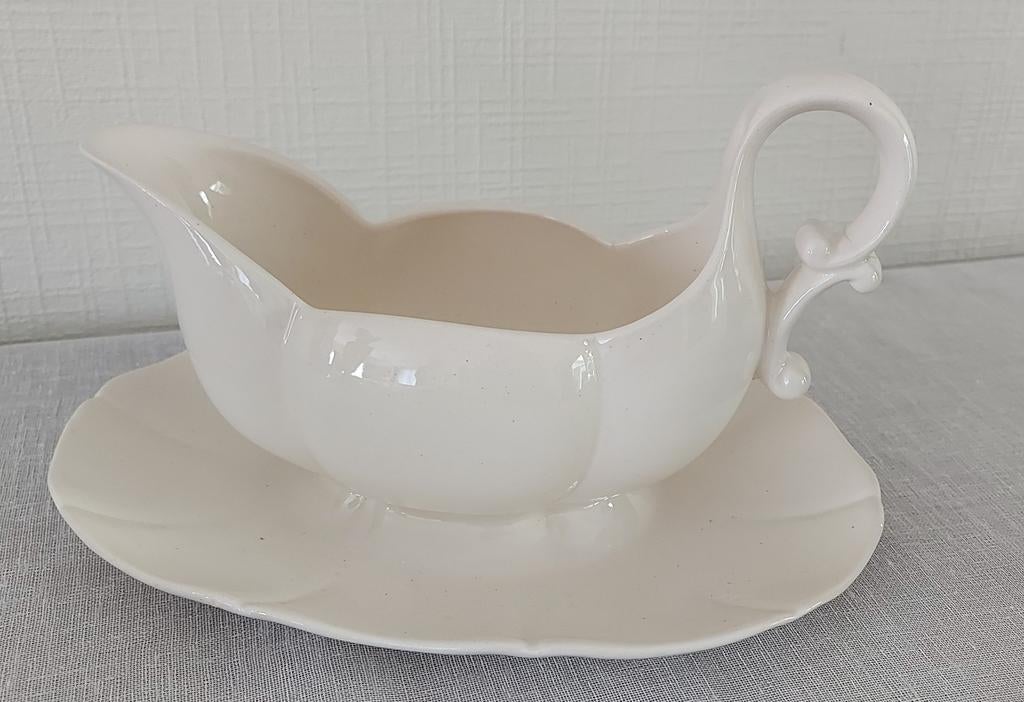 Antieke sauskom, crèmekleur, Ophalen