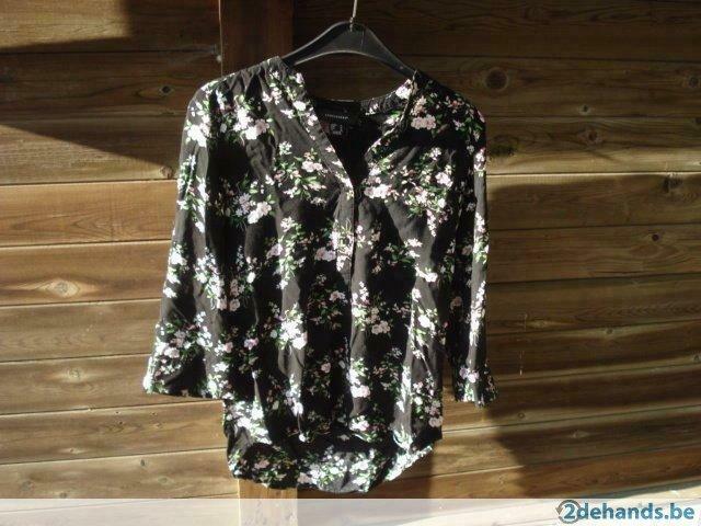 nieuw leuk zwart gebloemd blousje - primark-maat XS, Kleding | Dames, Ophalen of Verzenden, Nieuw, Maat 34 (XS) of kleiner