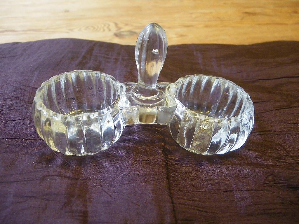 Salière / poivrière en verre ancienne, Huis en Inrichting, Woonaccessoires | Overige, Ophalen