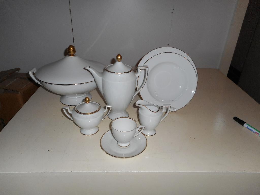 eet en koffieservies "ROYAL TETTAU lees tekst !, Enlèvement