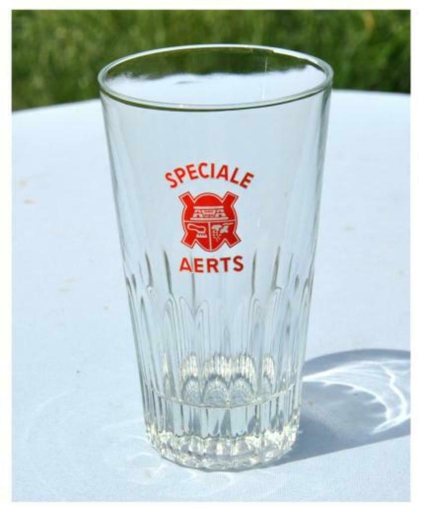 §ancien verre special aerts 33cl ecriture rouge  (N°4), Collections, Marques de bière, Enlèvement ou Envoi, Comme neuf, Verre ou Verres