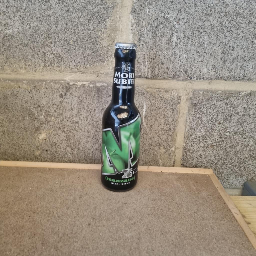 Bouteille de  bière Mort Subite Xtreme manzana, Enlèvement ou Envoi, Utilisé, Bouteille(s), Autres marques