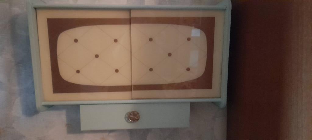 Petite armoire à suspendre, Maison & Meubles, Moins de 100 cm, Enlèvement, Utilisé, Verre