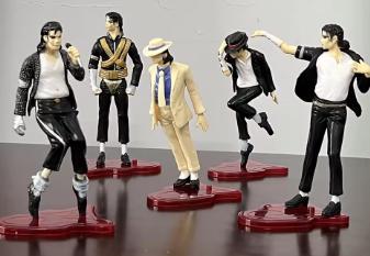 Set de 5 figurines de collection Michael Jackson (10 cm)