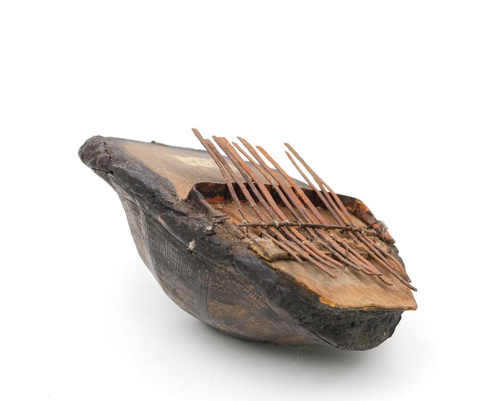 oude afrikaanse kalimba met schildpadschild klankkast, Antiek en Kunst, Curiosa en Brocante, Ophalen of Verzenden