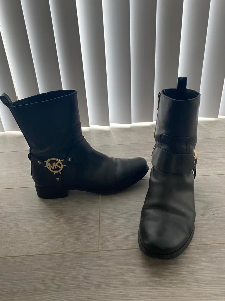 Michael Kors bottines pt 40 cuir noir, Porté, Noir, Boots et Botinnes, Michael kors