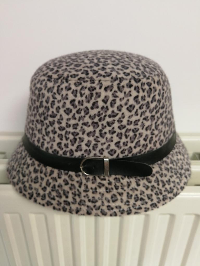 Chapeau cloche hiver "57", Enlèvement, Neuf, 56 ou 57 cm (M, 7 ou 7⅛ pouces), Chapeau