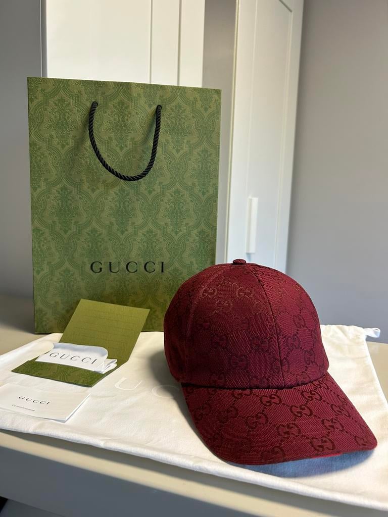 Gucci rode pet, Nieuw, Ophalen of Verzenden, Gucci, Pet