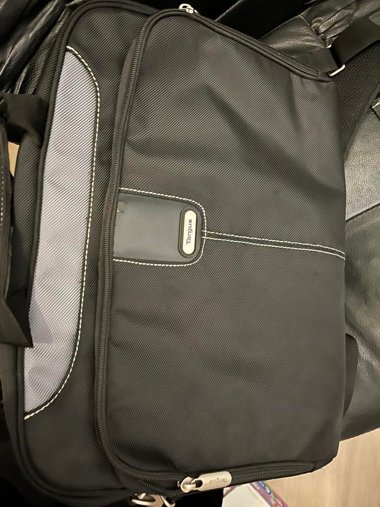 Laaptop draagzak Targus, Computers en Software, Laptoptassen, Ophalen, Zo goed als nieuw